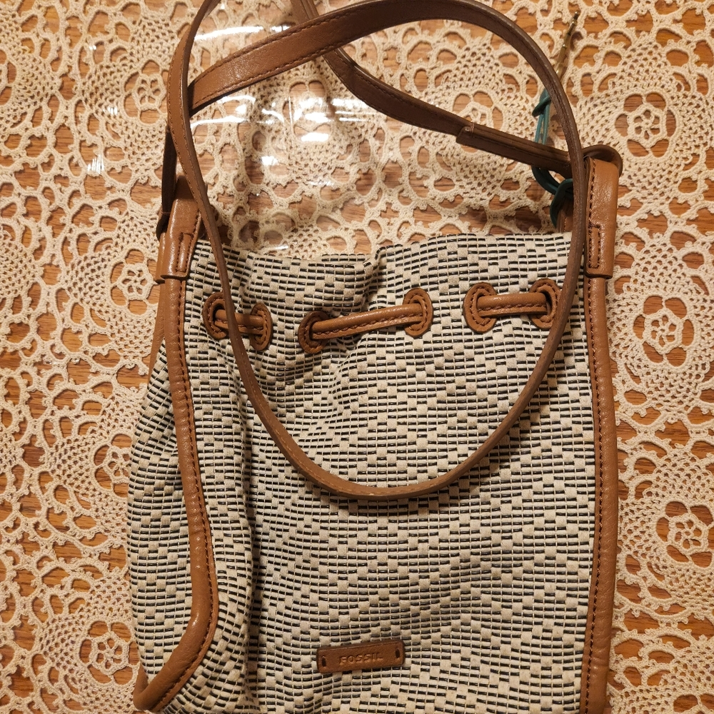 Fossil Claire Mini Drawstring Bag, NWOT - Picture 5 of 10